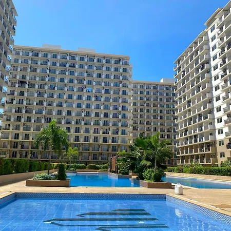Yahay-Living & Condotel
